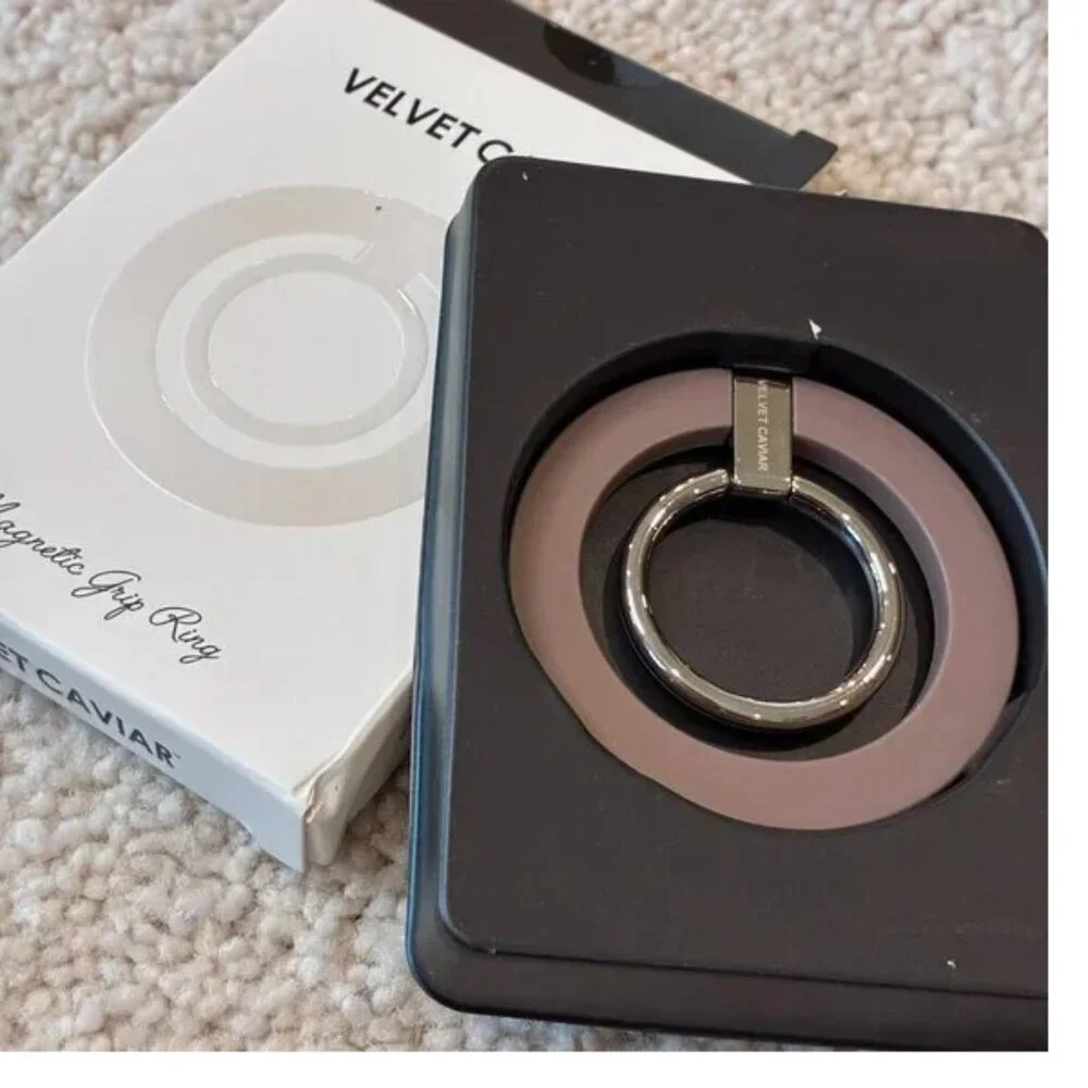NEW Velvet Caviar Cashmere Taupe Magnetic Grip Ring Holder Popsocket - Picture 3 of 5
